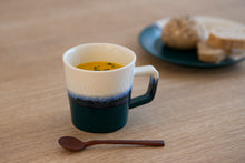 画像をギャラリービューアに読み込む, voyage green mug